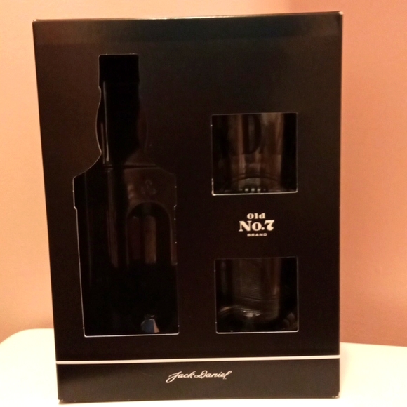 Jack Daniels Set of two Rock Glasses - Picture 3 of 3